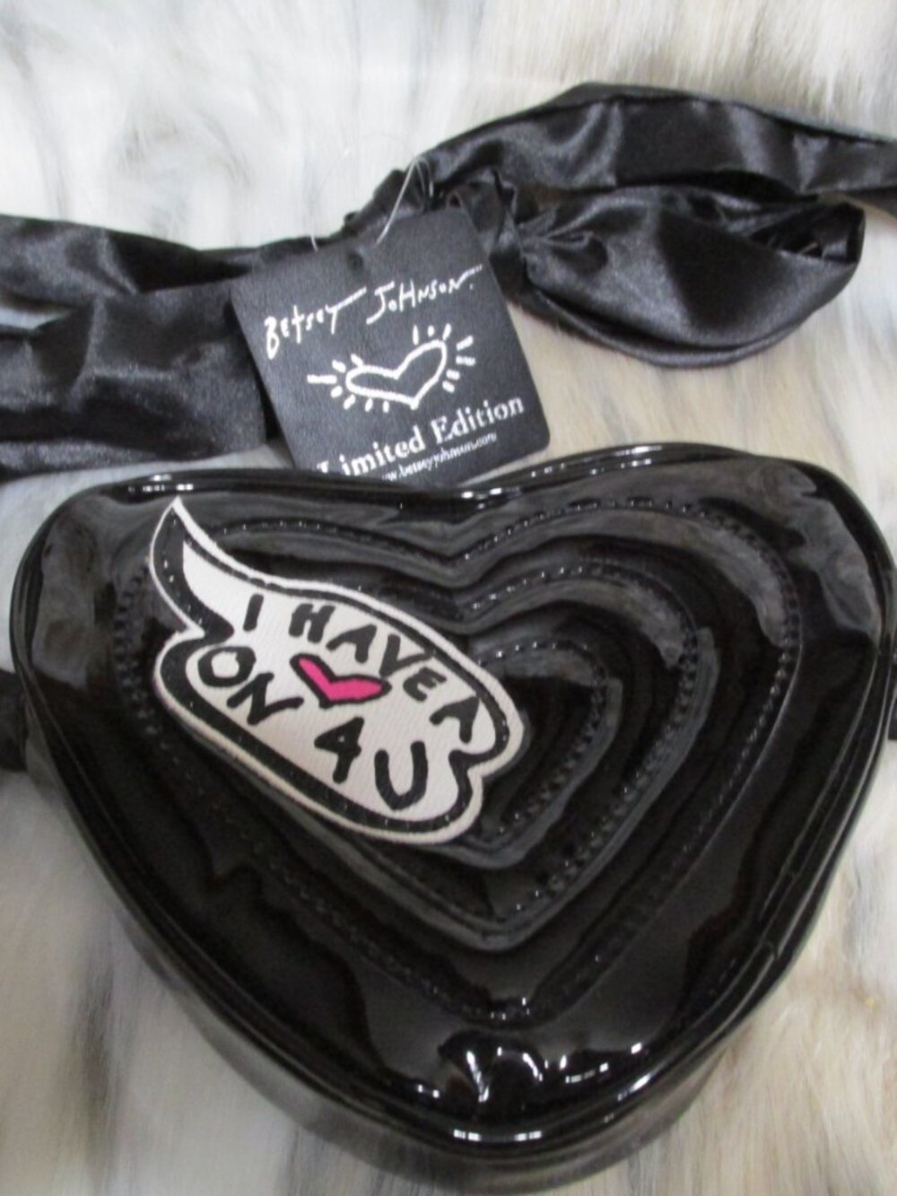 A229-NWT Limited Edition Betsey Johnson "I have A Heart On 4 U" Bag